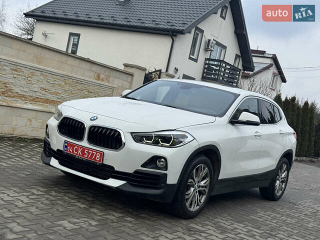 Белый БМВ X2, объемом двигателя 2 л и пробегом 144 тыс. км за 17800 $, фото 1 на Automoto.ua