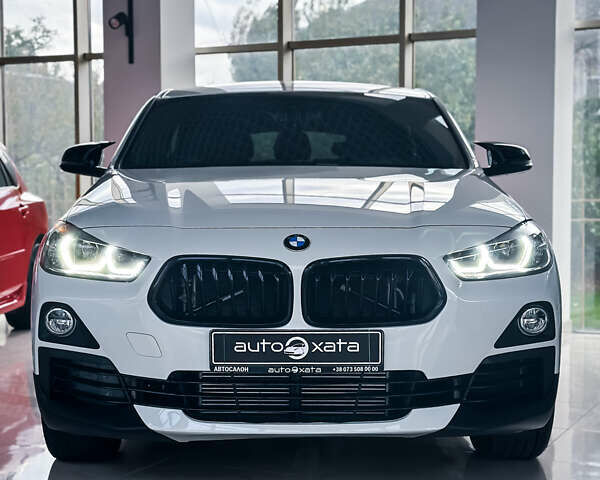 Білий БМВ X2, об'ємом двигуна 2 л та пробігом 64 тис. км за 23000 $, фото 1 на Automoto.ua