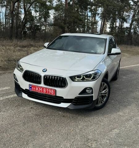 Белый БМВ X2, объемом двигателя 2 л и пробегом 116 тыс. км за 18500 $, фото 1 на Automoto.ua