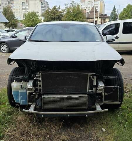 Белый БМВ X2, объемом двигателя 2 л и пробегом 111 тыс. км за 13300 $, фото 1 на Automoto.ua