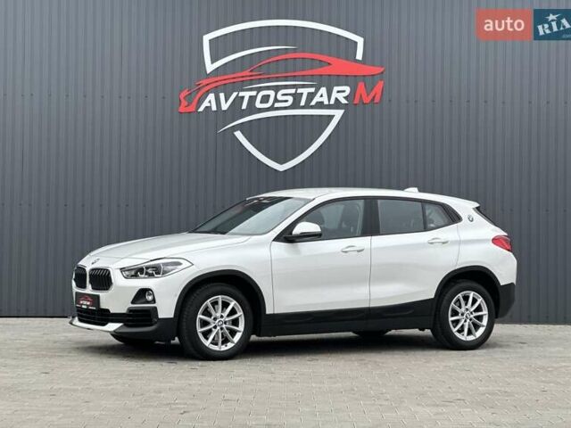 Белый БМВ X2, объемом двигателя 1.5 л и пробегом 46 тыс. км за 24900 $, фото 1 на Automoto.ua