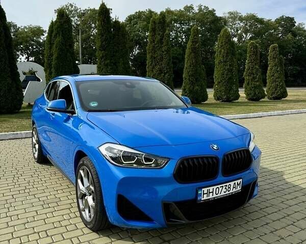Синий БМВ X2, объемом двигателя 2 л и пробегом 120 тыс. км за 26800 $, фото 1 на Automoto.ua