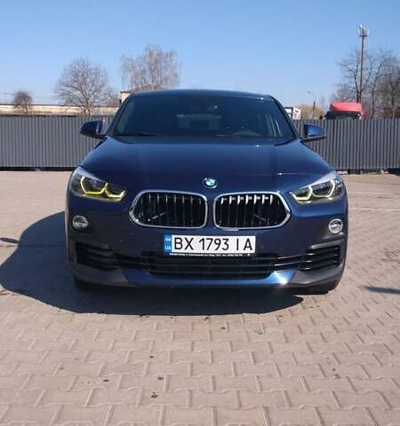 Синій БМВ X2, об'ємом двигуна 2 л та пробігом 106 тис. км за 21000 $, фото 1 на Automoto.ua