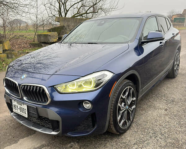 Синий БМВ X2, объемом двигателя 2 л и пробегом 149 тыс. км за 20300 $, фото 1 на Automoto.ua