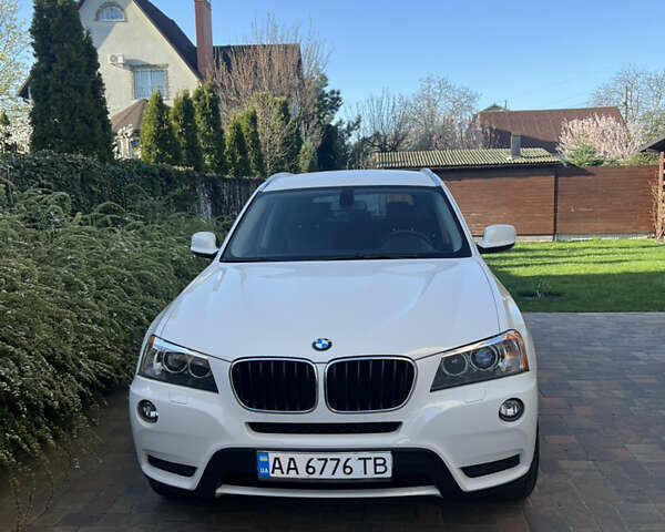 Белый БМВ Х3, объемом двигателя 3 л и пробегом 145 тыс. км за 15900 $, фото 1 на Automoto.ua