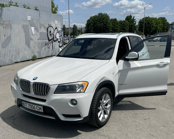 Білий БМВ Х3, об'ємом двигуна 3 л та пробігом 68 тис. км за 14000 $, фото 1 на Automoto.ua