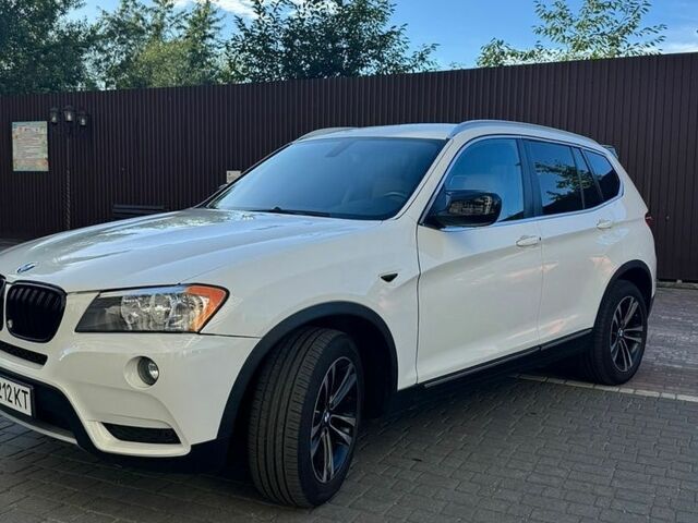 Белый БМВ Х3, объемом двигателя 2 л и пробегом 250 тыс. км за 12000 $, фото 1 на Automoto.ua