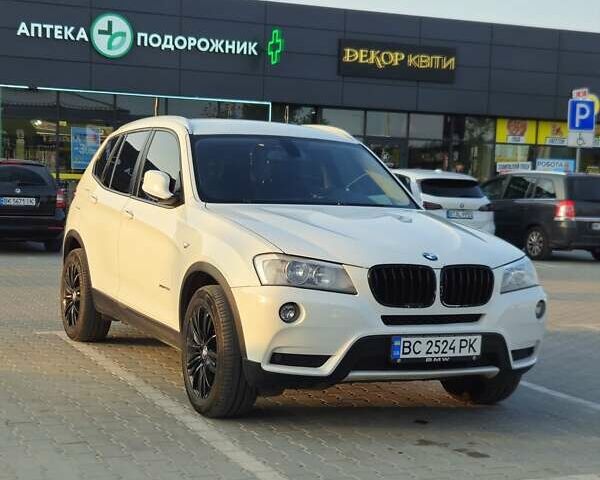Белый БМВ Х3, объемом двигателя 2 л и пробегом 300 тыс. км за 16500 $, фото 1 на Automoto.ua