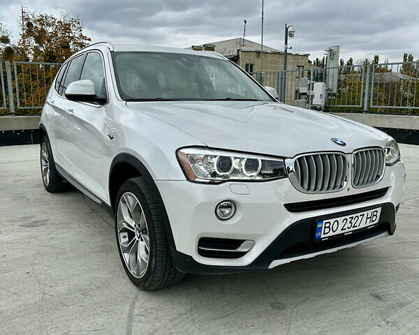 Белый БМВ Х3, объемом двигателя 2 л и пробегом 165 тыс. км за 16800 $, фото 1 на Automoto.ua