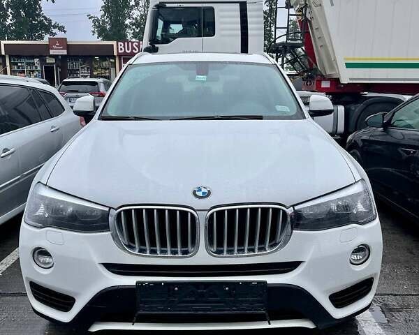 Белый БМВ Х3, объемом двигателя 2 л и пробегом 132 тыс. км за 21300 $, фото 1 на Automoto.ua