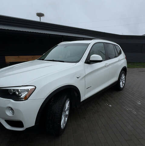 Белый БМВ Х3, объемом двигателя 2 л и пробегом 147 тыс. км за 17500 $, фото 1 на Automoto.ua