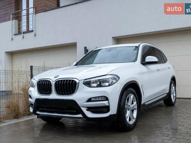 Білий БМВ Х3, об'ємом двигуна 2 л та пробігом 140 тис. км за 23800 $, фото 1 на Automoto.ua