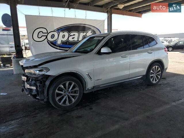 Белый БМВ Х3, объемом двигателя 2 л и пробегом 181 тыс. км за 17950 $, фото 1 на Automoto.ua