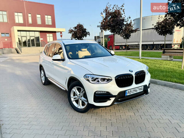 Білий БМВ Х3, об'ємом двигуна 2 л та пробігом 101 тис. км за 24900 $, фото 1 на Automoto.ua