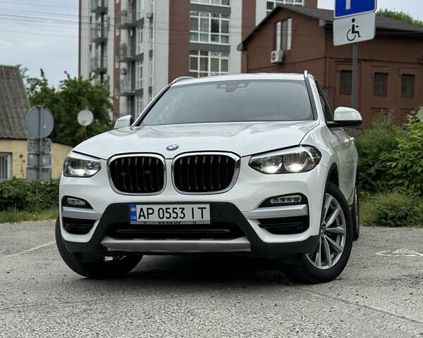 Белый БМВ Х3, объемом двигателя 2 л и пробегом 55 тыс. км за 29000 $, фото 1 на Automoto.ua