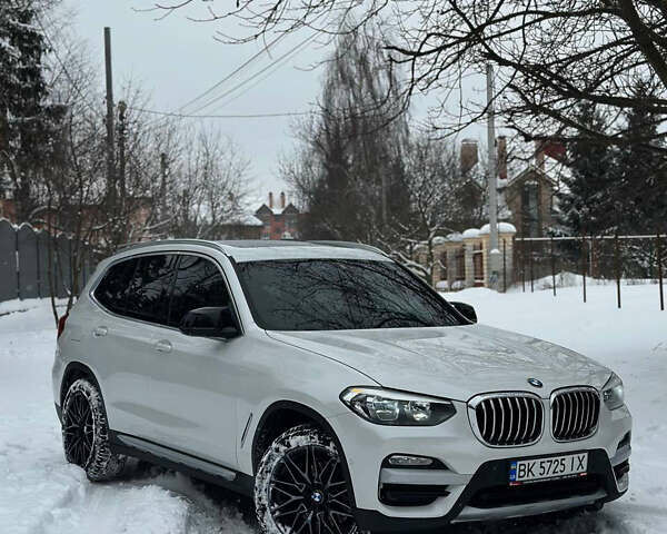 Белый БМВ Х3, объемом двигателя 2 л и пробегом 168 тыс. км за 22900 $, фото 1 на Automoto.ua