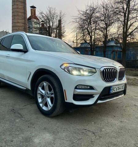 Белый БМВ Х3, объемом двигателя 2 л и пробегом 120 тыс. км за 21900 $, фото 1 на Automoto.ua