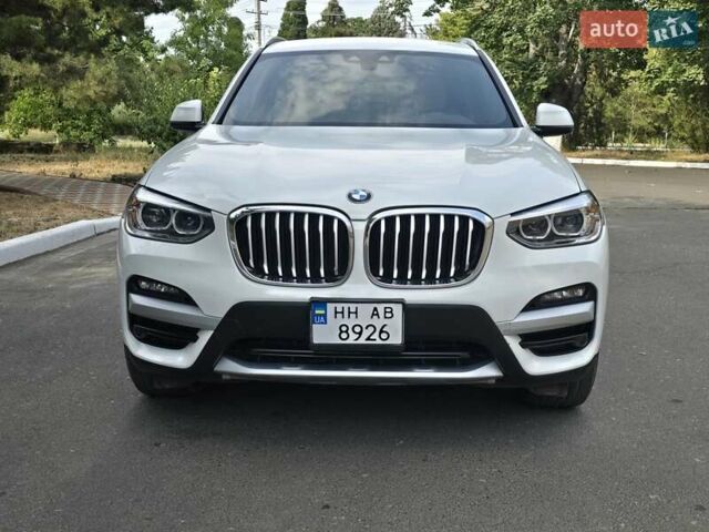 Белый БМВ Х3, объемом двигателя 2 л и пробегом 84 тыс. км за 27500 $, фото 1 на Automoto.ua