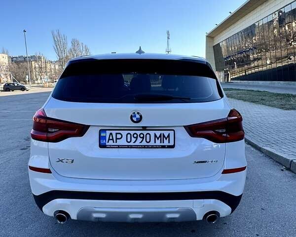 Белый БМВ Х3, объемом двигателя 2 л и пробегом 68 тыс. км за 40000 $, фото 1 на Automoto.ua