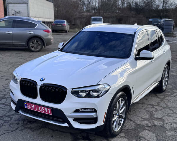Білий БМВ Х3, об'ємом двигуна 2 л та пробігом 85 тис. км за 24999 $, фото 1 на Automoto.ua