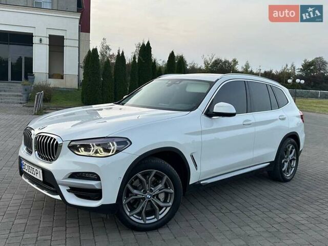 Белый БМВ Х3, объемом двигателя 2.99 л и пробегом 231 тыс. км за 35900 $, фото 1 на Automoto.ua