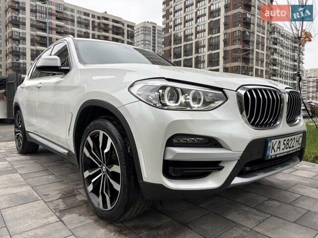 Белый БМВ Х3, объемом двигателя 2 л и пробегом 51 тыс. км за 39333 $, фото 1 на Automoto.ua