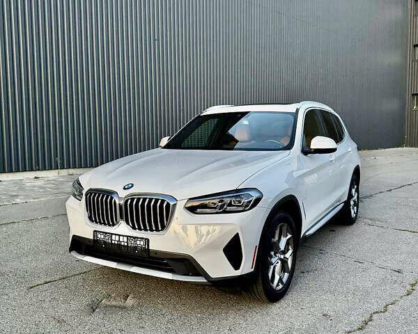 Белый БМВ Х3, объемом двигателя 2 л и пробегом 37 тыс. км за 35900 $, фото 1 на Automoto.ua