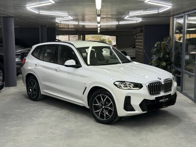 Белый БМВ Х3, объемом двигателя 2 л и пробегом 7 тыс. км за 60000 $, фото 1 на Automoto.ua