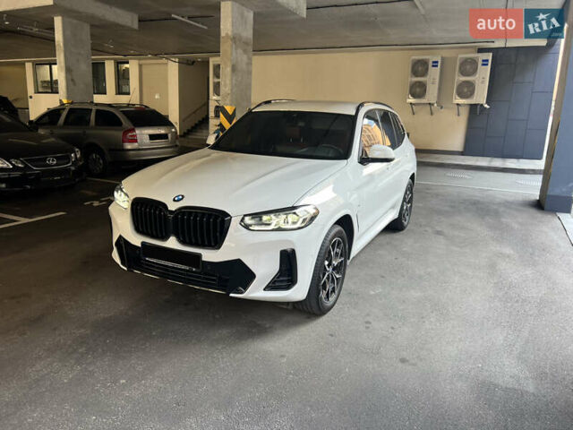Белый БМВ Х3, объемом двигателя 2 л и пробегом 22 тыс. км за 59000 $, фото 1 на Automoto.ua