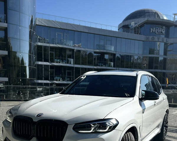 Білий БМВ Х3, об'ємом двигуна 2 л та пробігом 4 тис. км за 54600 $, фото 1 на Automoto.ua