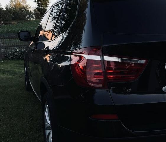 Чорний БМВ Х3, об'ємом двигуна 2 л та пробігом 245 тис. км за 12500 $, фото 1 на Automoto.ua