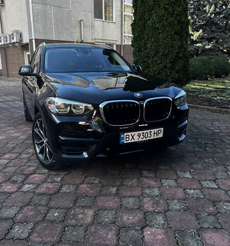 Черный БМВ Х3, объемом двигателя 2 л и пробегом 150 тыс. км за 33500 $, фото 1 на Automoto.ua