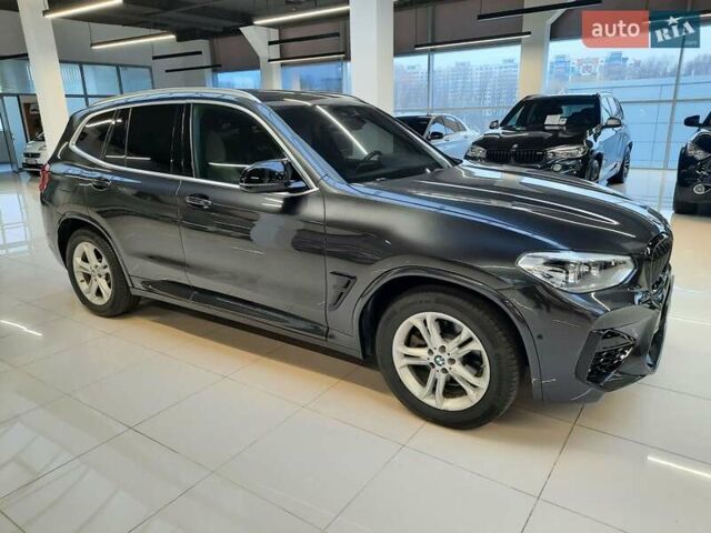 Черный БМВ Х3, объемом двигателя 2 л и пробегом 158 тыс. км за 22529 $, фото 1 на Automoto.ua