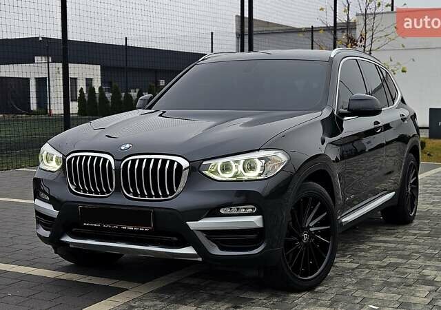 Черный БМВ Х3, объемом двигателя 2 л и пробегом 220 тыс. км за 23499 $, фото 1 на Automoto.ua