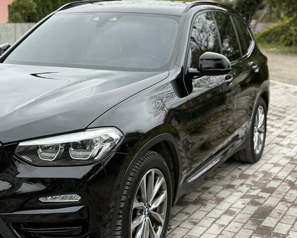 Черный БМВ Х3, объемом двигателя 2 л и пробегом 87 тыс. км за 31500 $, фото 1 на Automoto.ua