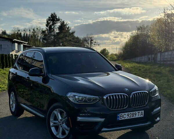 Черный БМВ Х3, объемом двигателя 2 л и пробегом 92 тыс. км за 25000 $, фото 1 на Automoto.ua
