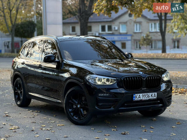 Черный БМВ Х3, объемом двигателя 2 л и пробегом 65 тыс. км за 28999 $, фото 1 на Automoto.ua