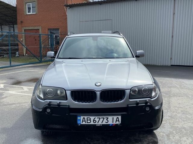 Серый БМВ Х3, объемом двигателя 2 л и пробегом 250 тыс. км за 5000 $, фото 1 на Automoto.ua