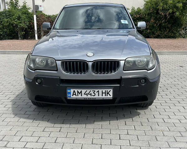 Серый БМВ Х3, объемом двигателя 2 л и пробегом 277 тыс. км за 12500 $, фото 1 на Automoto.ua