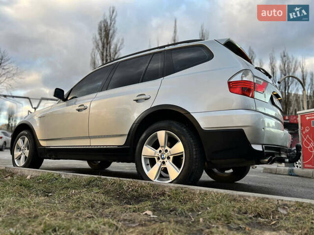 Серый БМВ Х3, объемом двигателя 3 л и пробегом 204 тыс. км за 10500 $, фото 1 на Automoto.ua