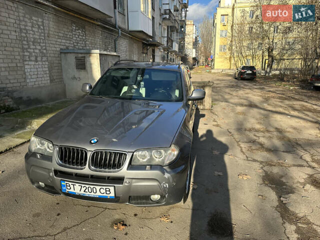 Серый БМВ Х3, объемом двигателя 2 л и пробегом 280 тыс. км за 10999 $, фото 1 на Automoto.ua