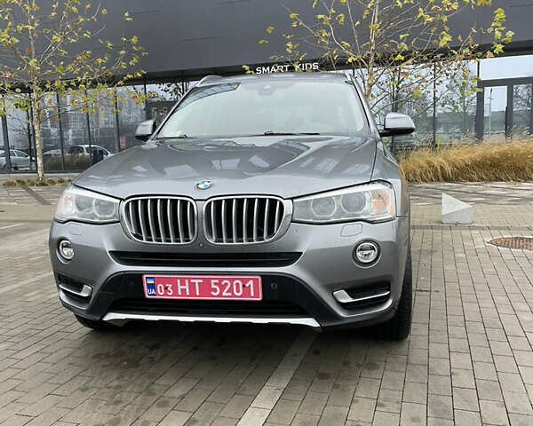 Серый БМВ Х3, объемом двигателя 2 л и пробегом 175 тыс. км за 14999 $, фото 1 на Automoto.ua