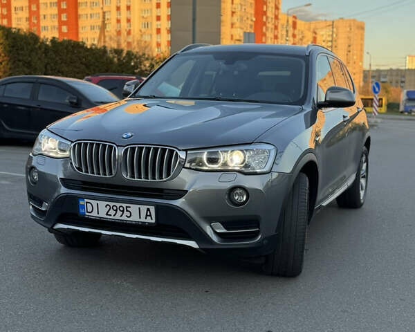 Серый БМВ Х3, объемом двигателя 2 л и пробегом 107 тыс. км за 23000 $, фото 1 на Automoto.ua