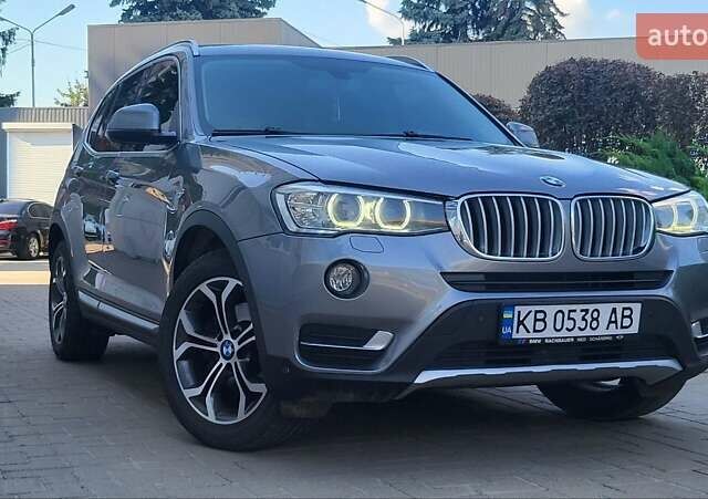 Серый БМВ Х3, объемом двигателя 2 л и пробегом 186 тыс. км за 25300 $, фото 1 на Automoto.ua