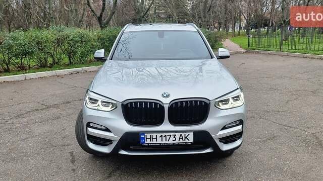 Серый БМВ Х3, объемом двигателя 2 л и пробегом 178 тыс. км за 28500 $, фото 1 на Automoto.ua