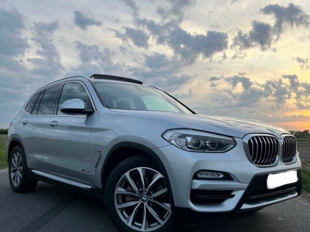 Серый БМВ Х3, объемом двигателя 2 л и пробегом 89 тыс. км за 463 $, фото 1 на Automoto.ua