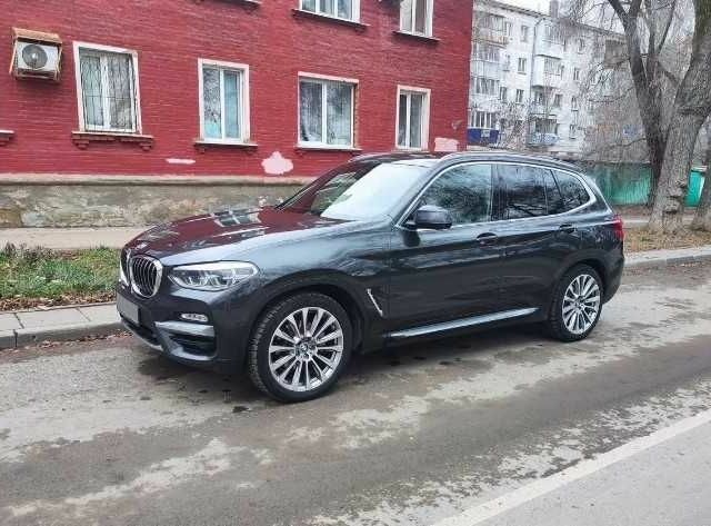 Серый БМВ Х3, объемом двигателя 2 л и пробегом 190 тыс. км за 12500 $, фото 1 на Automoto.ua