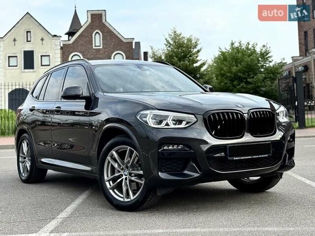 Серый БМВ Х3, объемом двигателя 2 л и пробегом 53 тыс. км за 43990 $, фото 1 на Automoto.ua