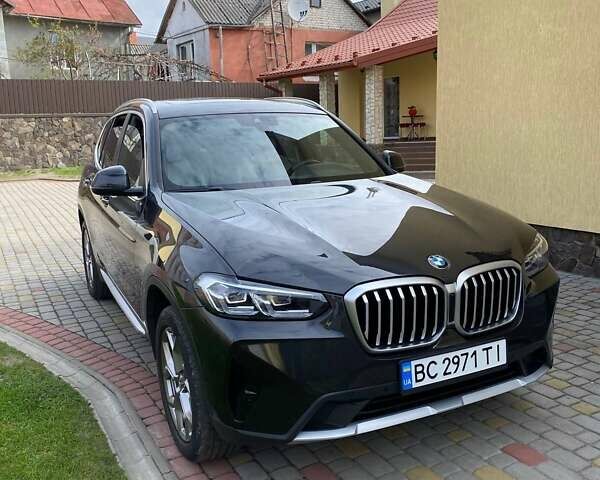 Серый БМВ Х3, объемом двигателя 2 л и пробегом 57 тыс. км за 37000 $, фото 1 на Automoto.ua