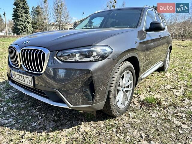 Серый БМВ Х3, объемом двигателя 2 л и пробегом 14 тыс. км за 50182 $, фото 1 на Automoto.ua